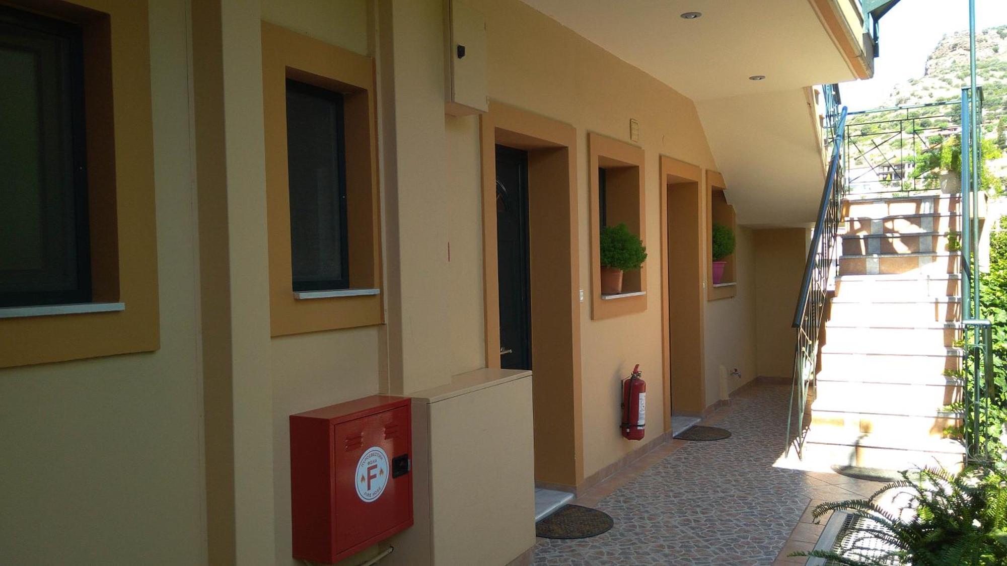 Nikolitsa Apartments Glyfada  Extérieur photo